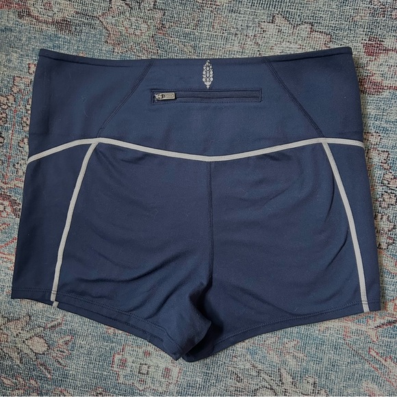 FP Movement by Free People Pants - FP movement you’re a peach shorty shorts in navy | size medium
